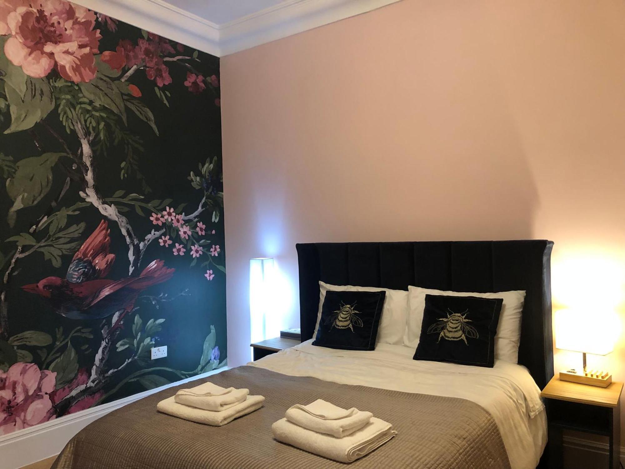 Hotel Rosie Cosy House Cricklewood London Exterior foto